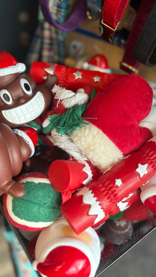 Random selection small Christmas toy